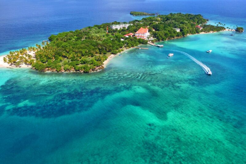 Excursion Los Haitises + Cayo Levantado (Bacardí Island) from Santo Domingo