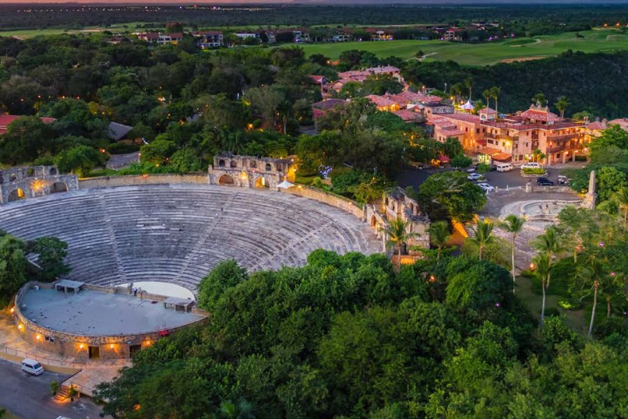 Romana: Cave of Wonders and Country House from Santo Domingo